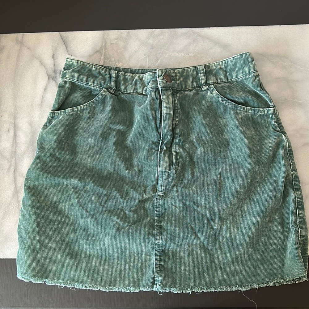 Forever, 21 size small, green corduroy skirt